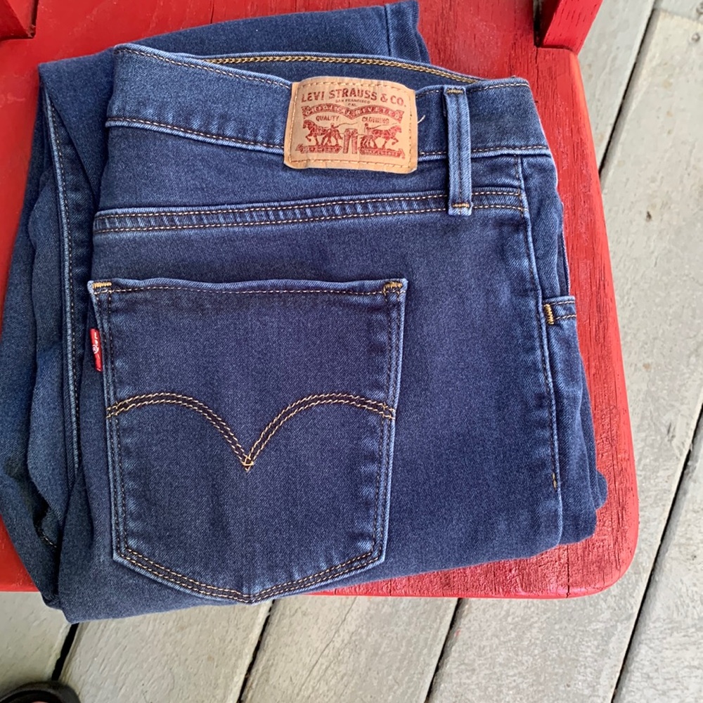 Levi’s 720 High Rise Skinny womens jean